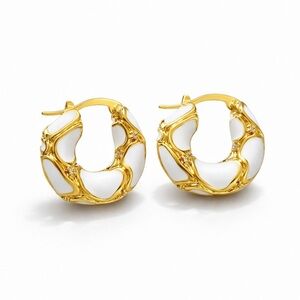 ⚜️ Elegant Gold and White Hoop Earrings